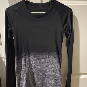 Lululemon swiftly tech long sleeve